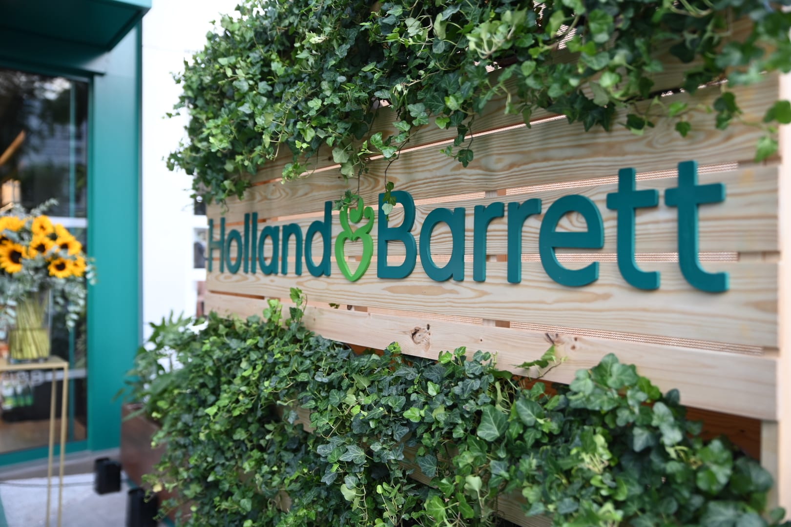 Νέο κατάστημα Holland Barrett: Ένας υπέροχ&omicron