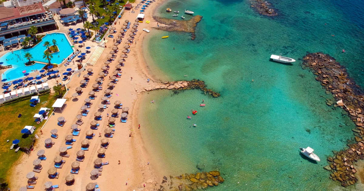 8 παραλίες που θα λατρέψεις σε Πρωταρά & Αγία Νάπα αν είσαι της πιο… Chill φάσης!