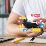 businessmen Are working on smartphones to use the search engine